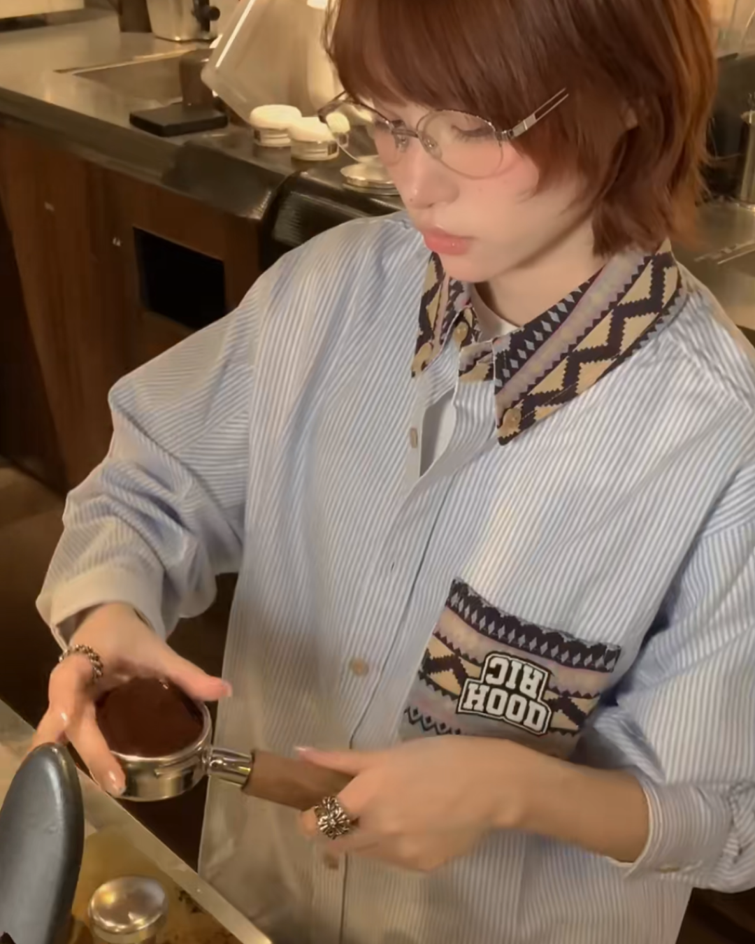 パターン切り替えストライプシャツ B0103